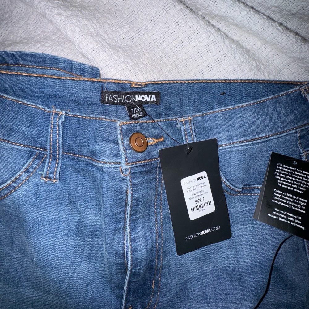 👖NWT Fashion Nova Skinny Jeans